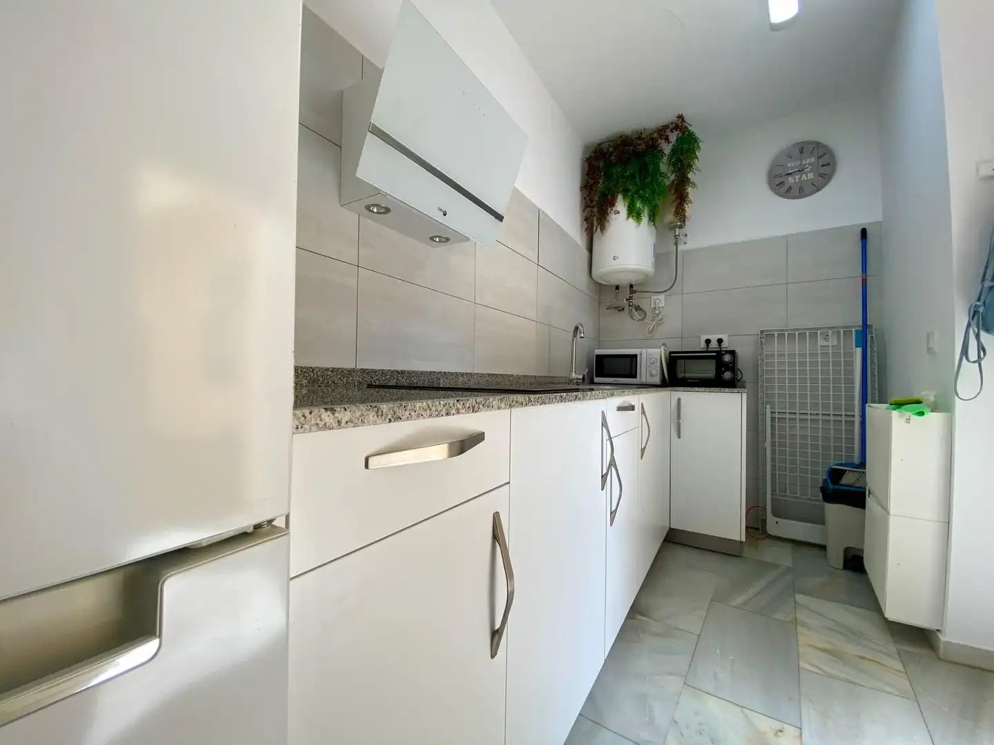 Cuina de Apartament en venda en San Fernando amb Aire condicionat i Moblat