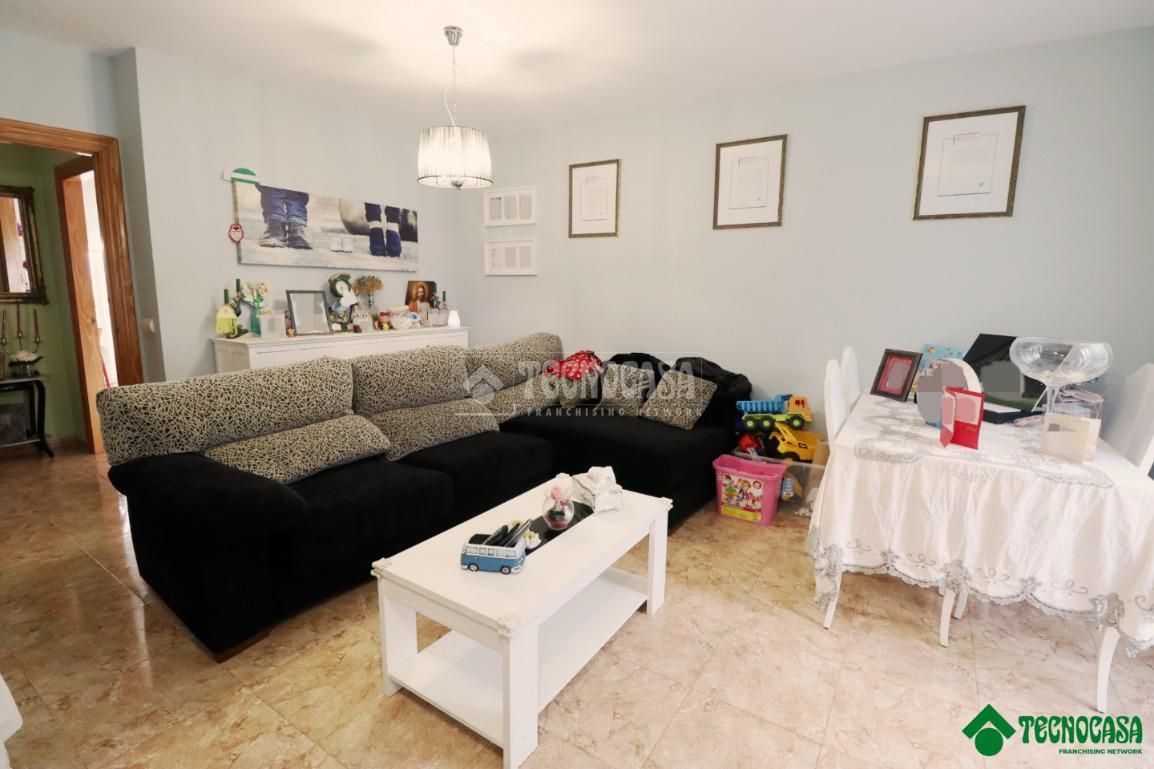 Single-family semi-detached for sale in San Isidro - Campohermoso
