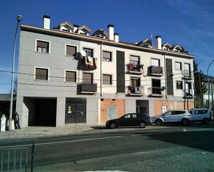 Vista exterior de Local en venda en El Espinar amb Terrassa