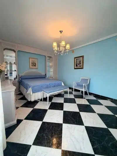 Habitación de Piso en venta en Badajoz con Calefacción, Terraza y Trastero