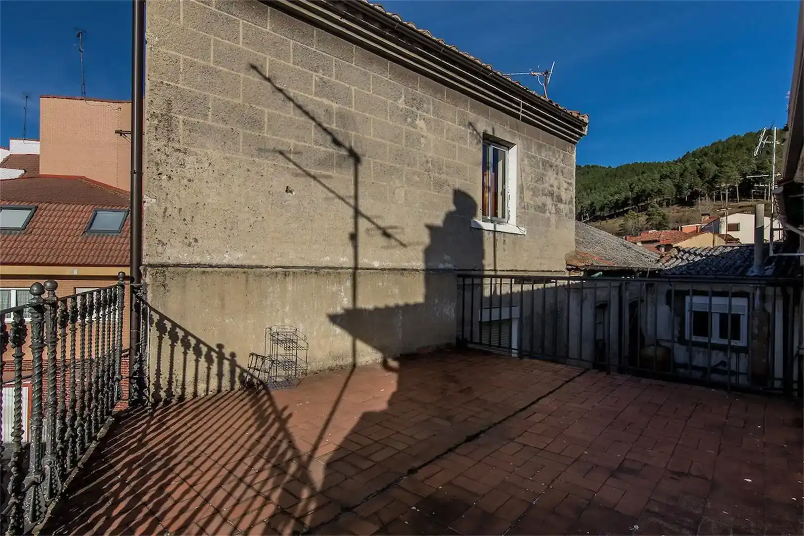 Terrassa de Pis en venda en Cistierna amb Parquet, Moblat i Forn