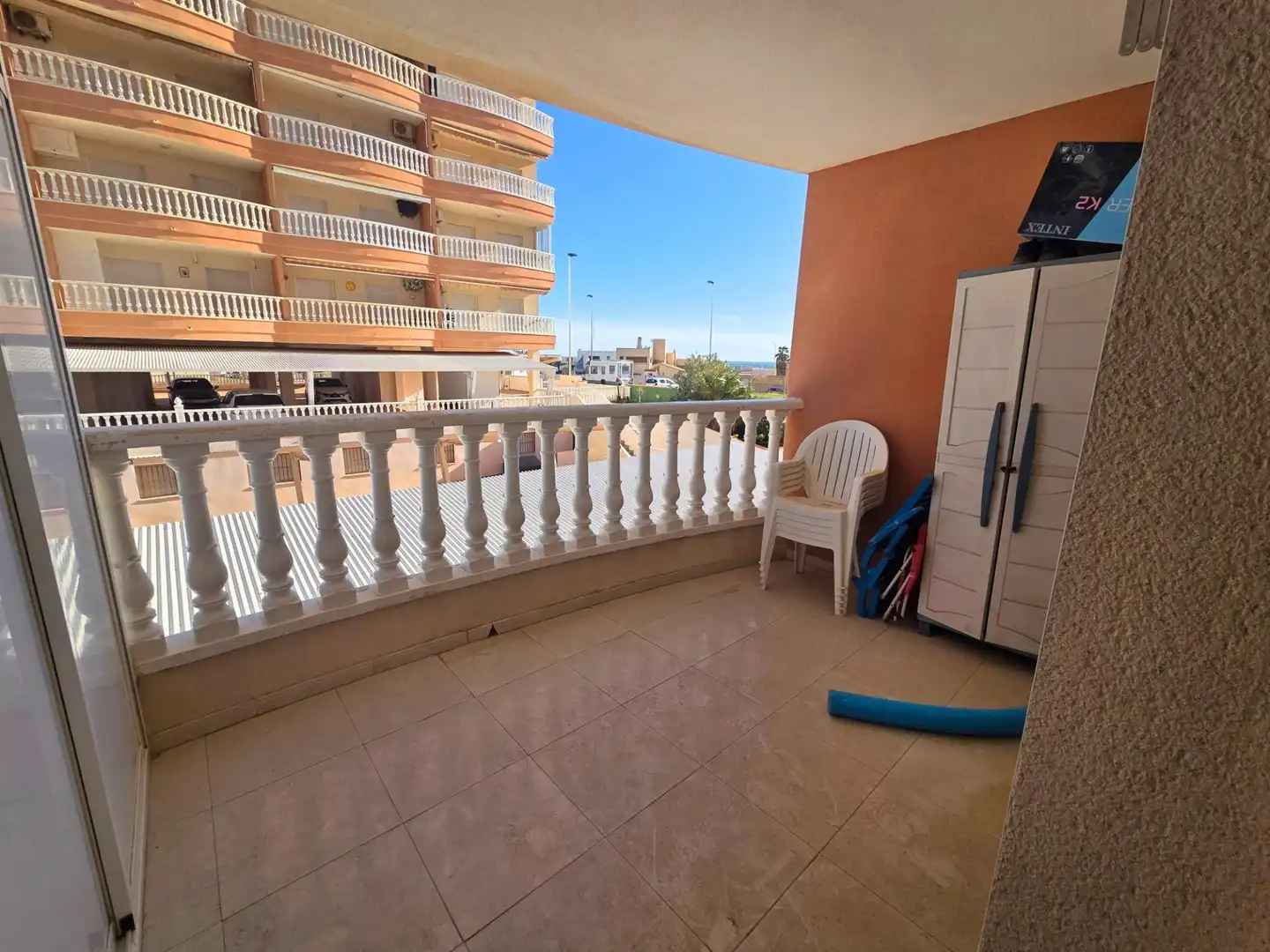 Terrasse von Wohnung zum Verkauf in La Manga del Mar Menor mit Klimaanlage, Heizung und Terrasse