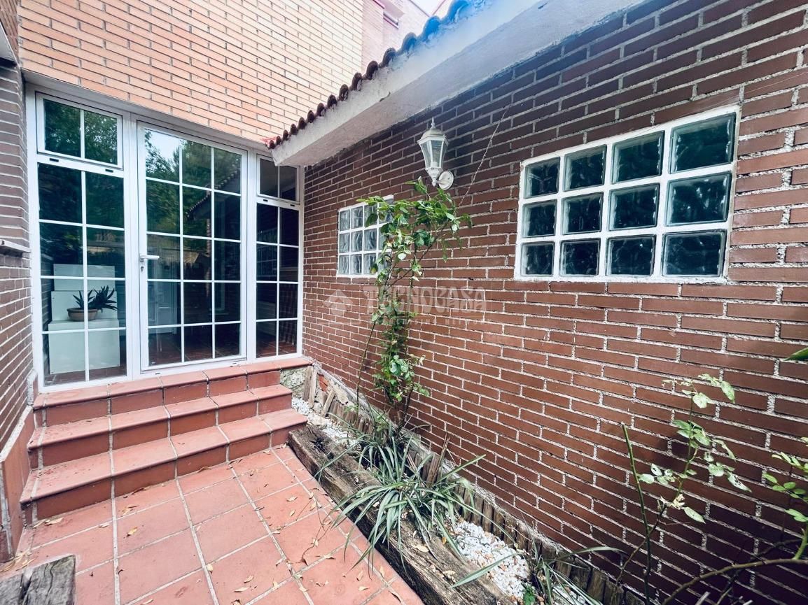 Vista exterior de Casa adosada en venta en Quijorna