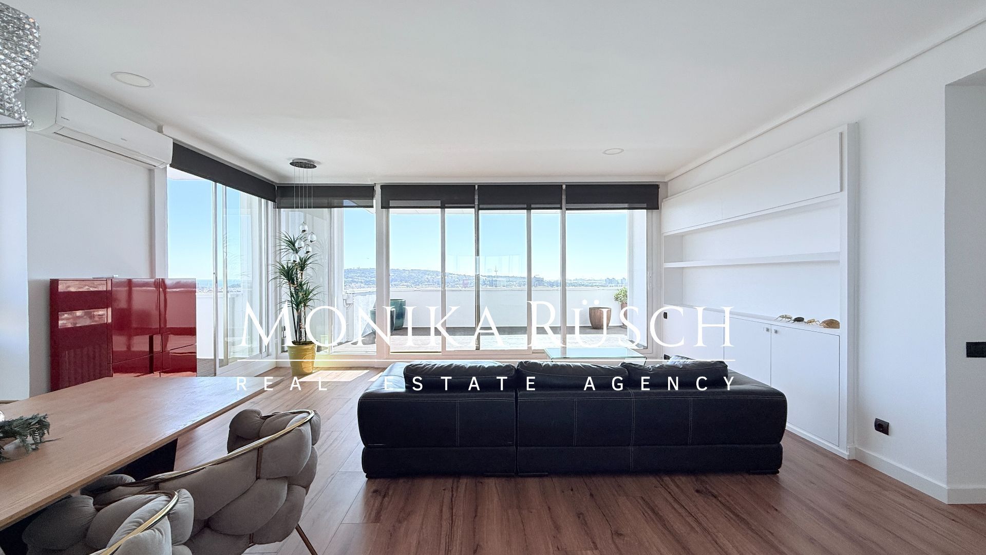 Sala de estar de Piso de alquiler en  Barcelona Capital con Aire acondicionado y Amueblado