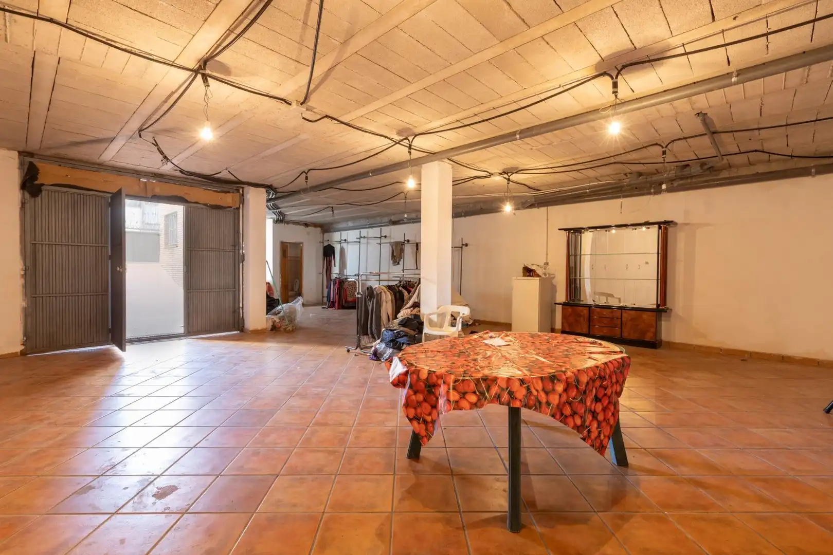 Wohnung zum Verkauf in Íllora mit Privatgarten, Terrasse und Balkon
