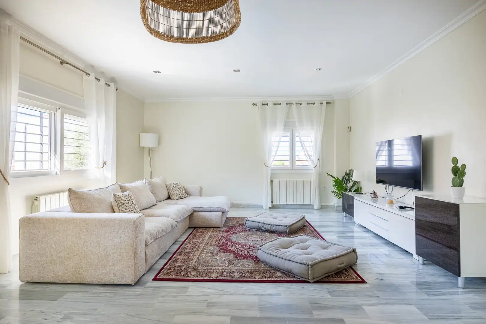 Living room of Houses for sale in Espartinas  with Air Conditioner, Heating and Swimming Pool