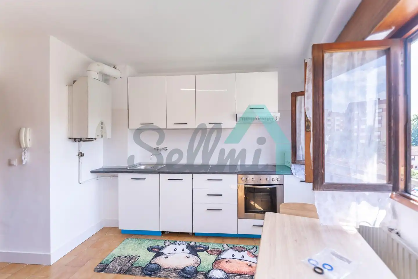 Kitchen of Flat for rent in Oviedo   with Heating, Parquet flooring and Furnished