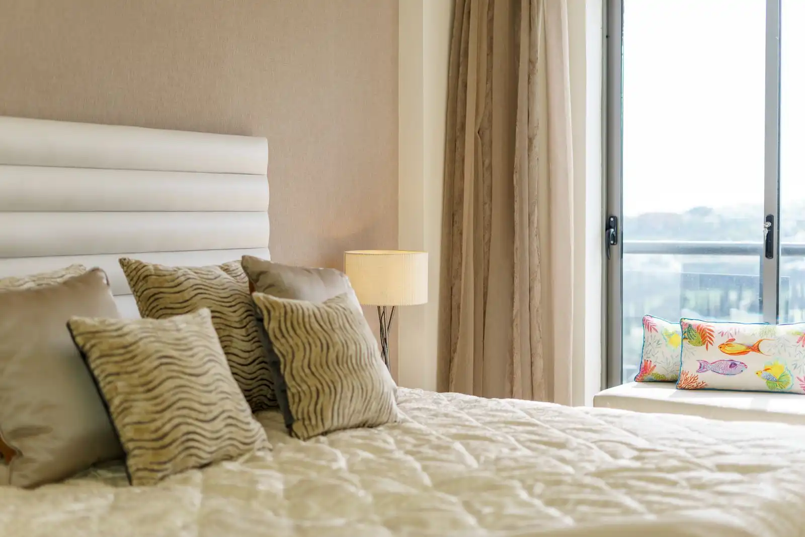 Schlafzimmer von Wohnung zum Verkauf in Benahavís mit Terrasse, Abstellraum und Möbliert