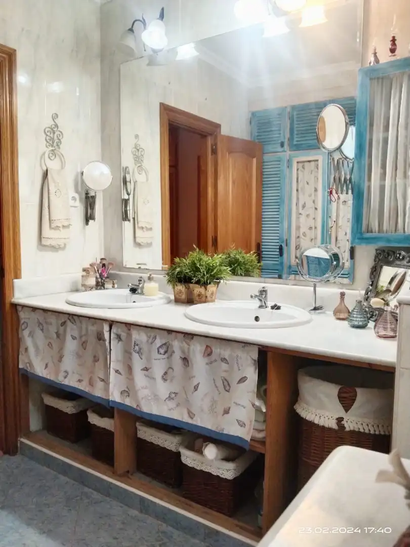 Bathroom of Houses for sale in Málaga  with Furnished