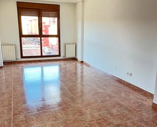 Bedroom of Flat for sale in Valladolid Capital  with Heating, Storage room and Oven