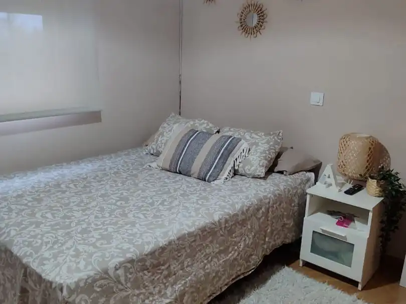 Habitación de Casa o chalet en venta en San Fernando de Henares con Aire acondicionado, Calefacción y Jardín privado