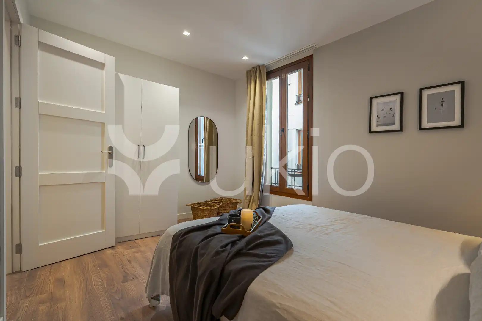 Habitación de Apartamento de alquiler en Madrid con Aire acondicionado, Calefacción y Amueblado