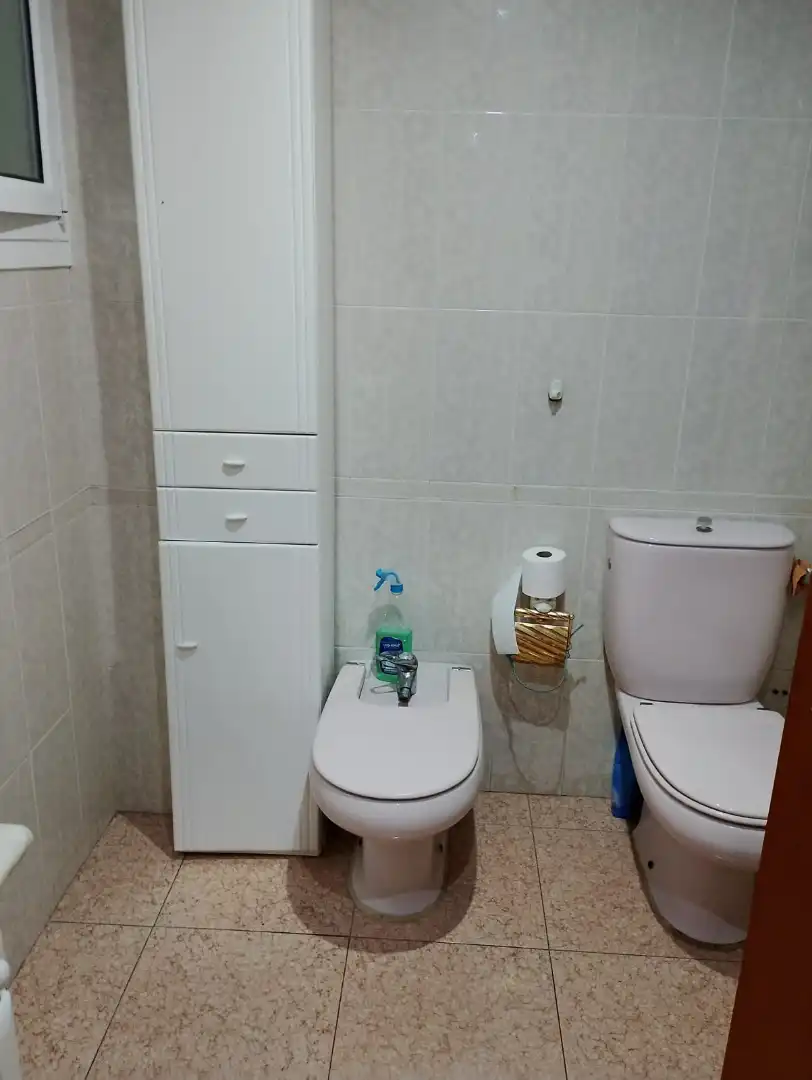 Bany de Pis en venda en Oliva amb Moblat, Forn i Balcó