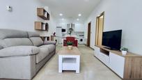 Living room of Premises for sale in Laredo