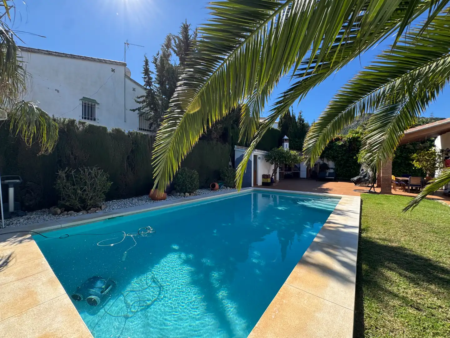 Piscina de Casa o xalet en venda en Alhaurín de la Torre amb Aire condicionat, Calefacció i Jardí privat