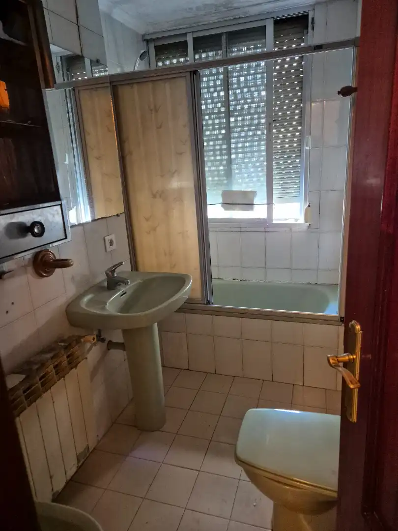 Baño de Piso en venta en San Millán - Ayuntamiento