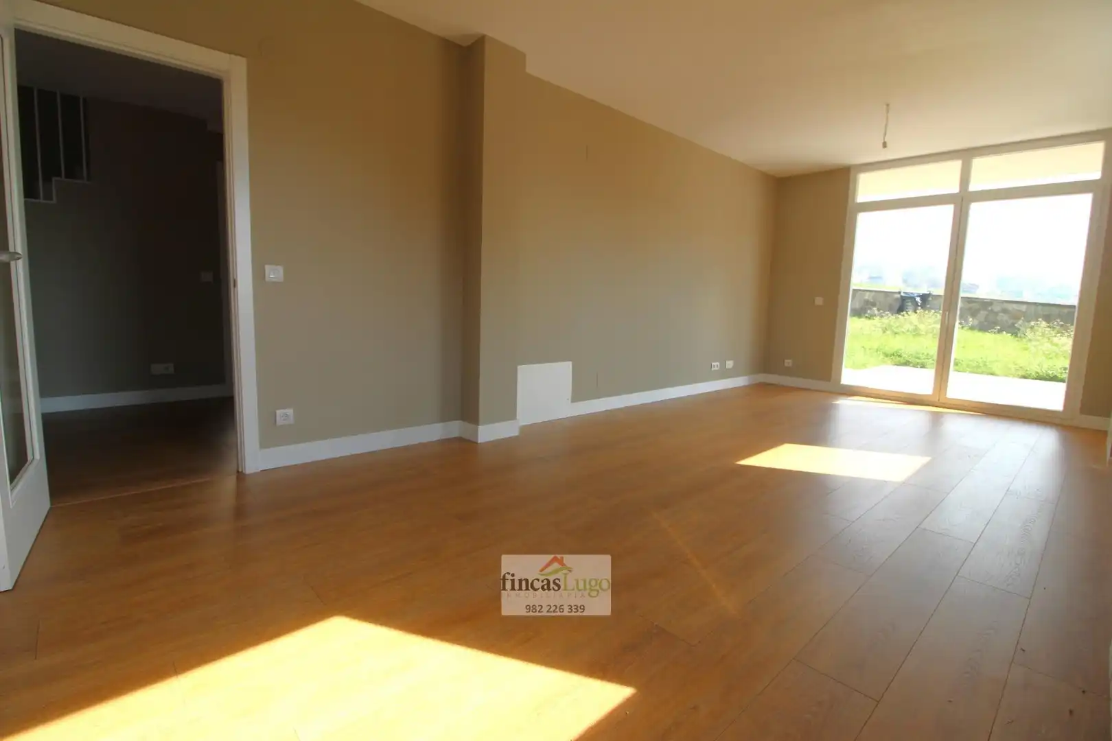 Habitación de Casa o chalet en venta en Lugo con Calefacción, Jardín privado y Terraza