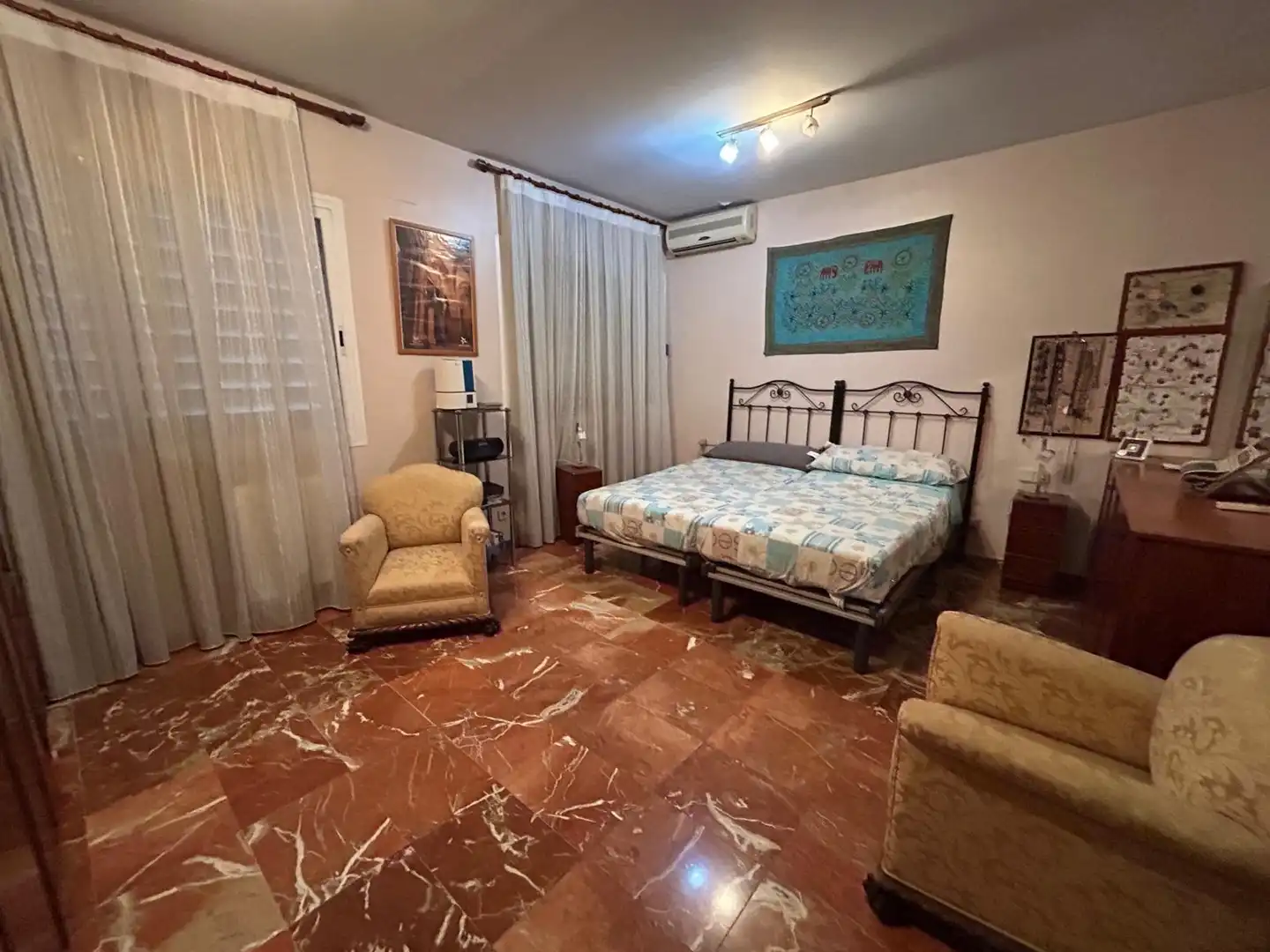Habitación de Casa adosada en venta en Barberà del Vallès con Calefacción, Jardín privado y Terraza