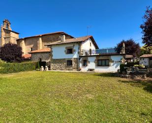 Vista exterior de Casa o xalet en venda en Legutio amb Terrassa i Balcó