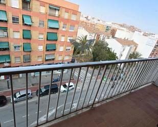 Vista exterior de Pis en venda en Paterna amb Forn i Balcó