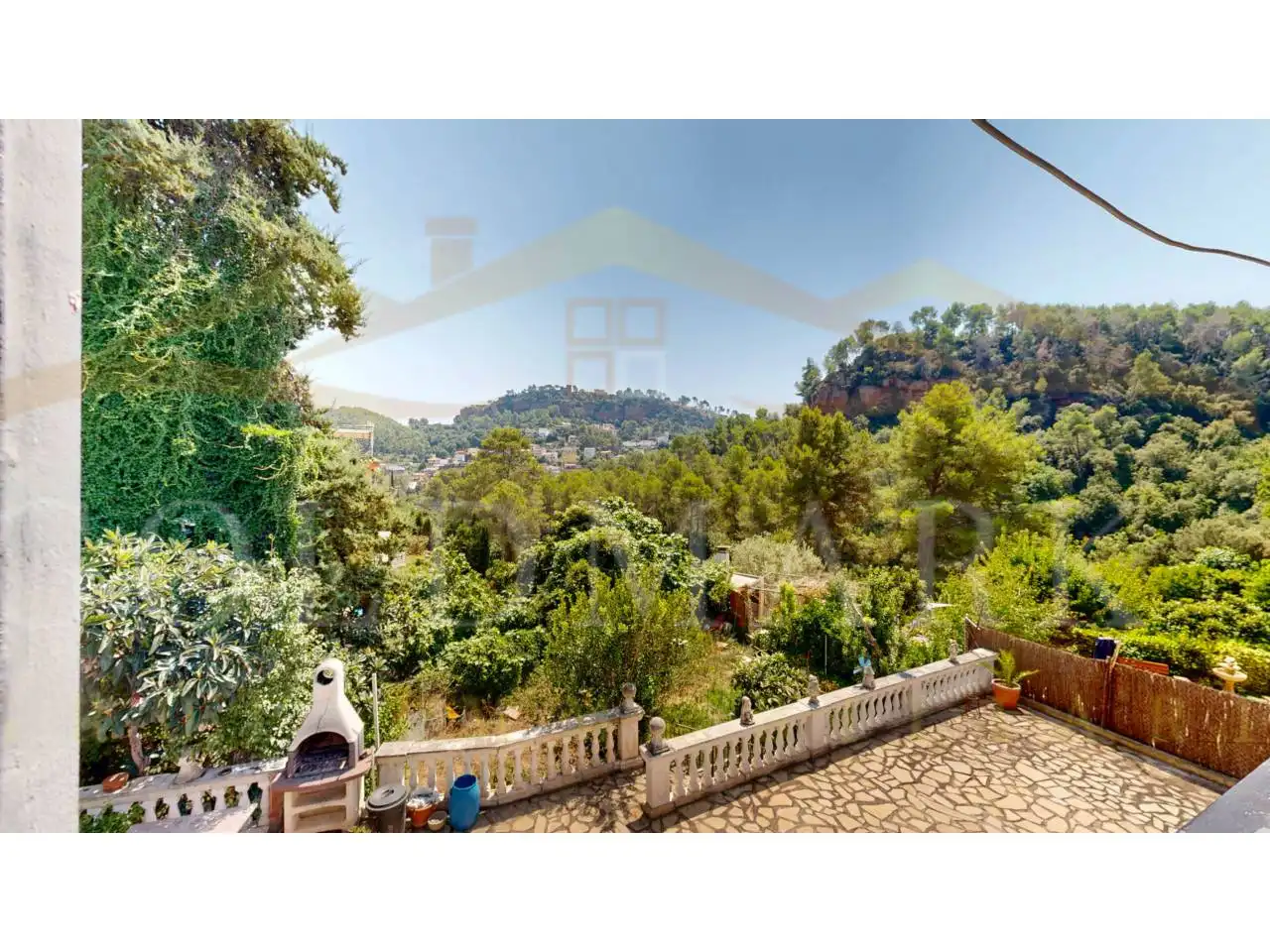 Vista exterior de Casa o xalet en venda en Corbera de Llobregat amb Calefacció, Jardí privat i Terrassa