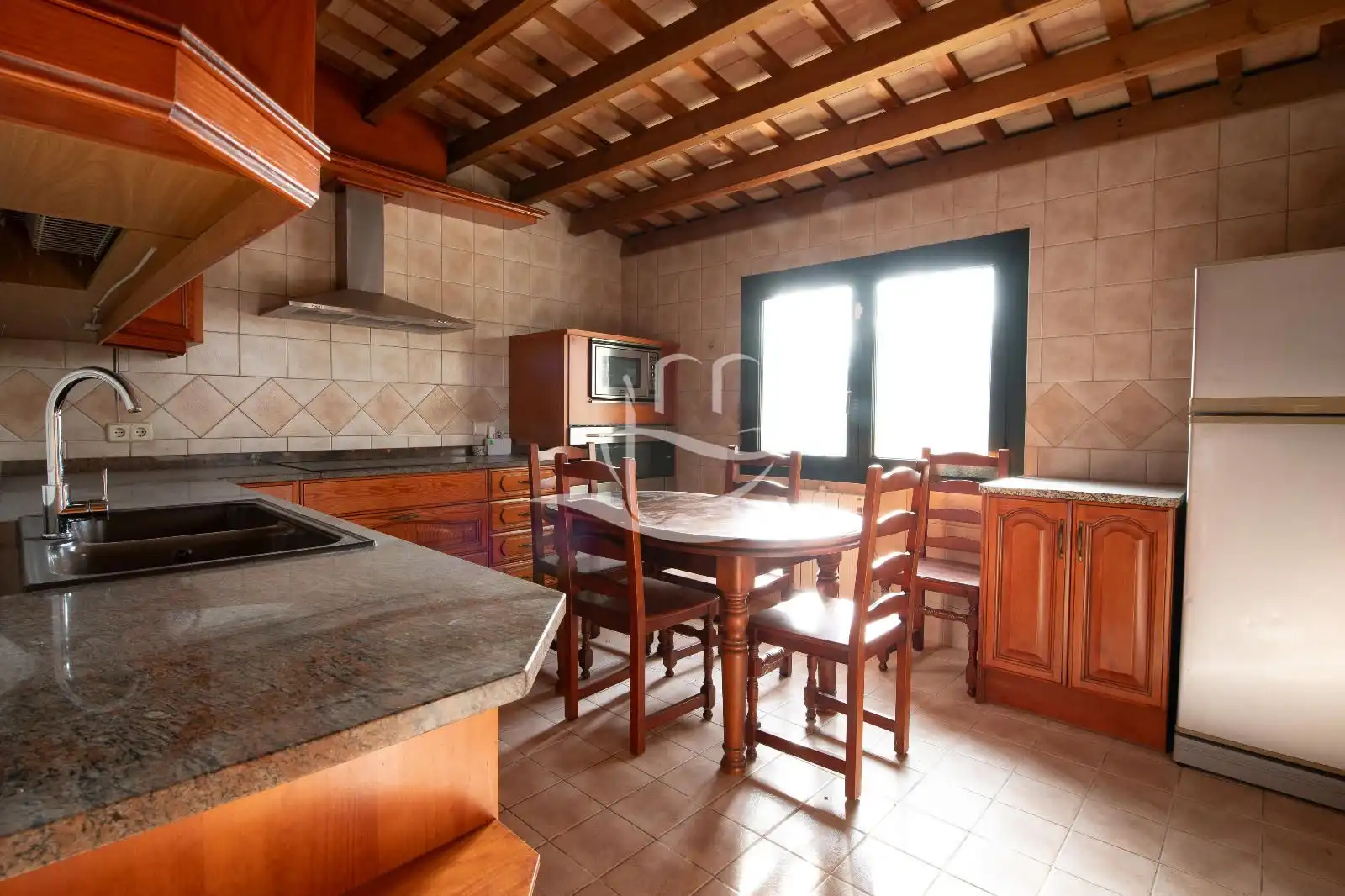 Cocina de Casa o chalet en venta en Mont-ras con Piscina y Alarma