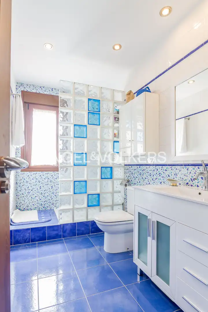 Baño de Casa o chalet en venta en Berzocana con Calefacción, Jardín privado y Terraza