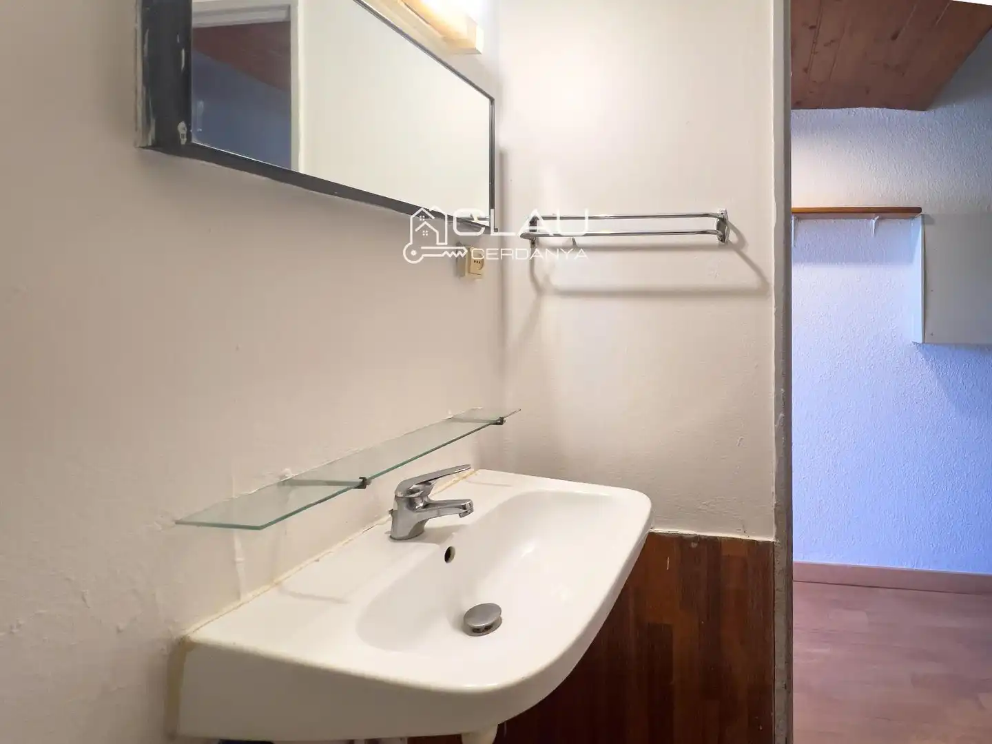 Baño de Piso en venta en Sainte - Léocadie con Calefacción, Parquet y Terraza