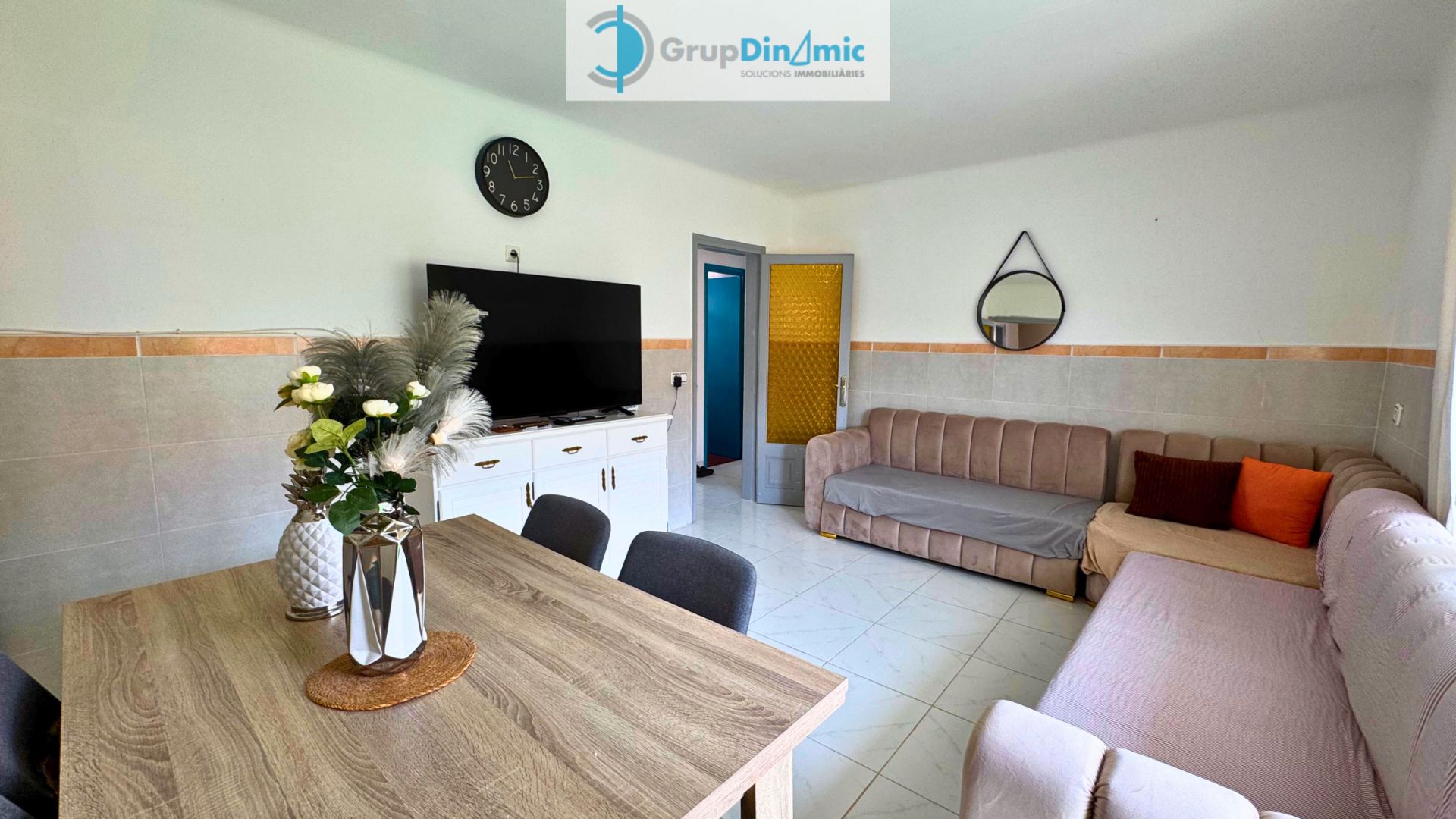 Living room of Flat for sale in Palamós  with Furnished, Oven and Balcony