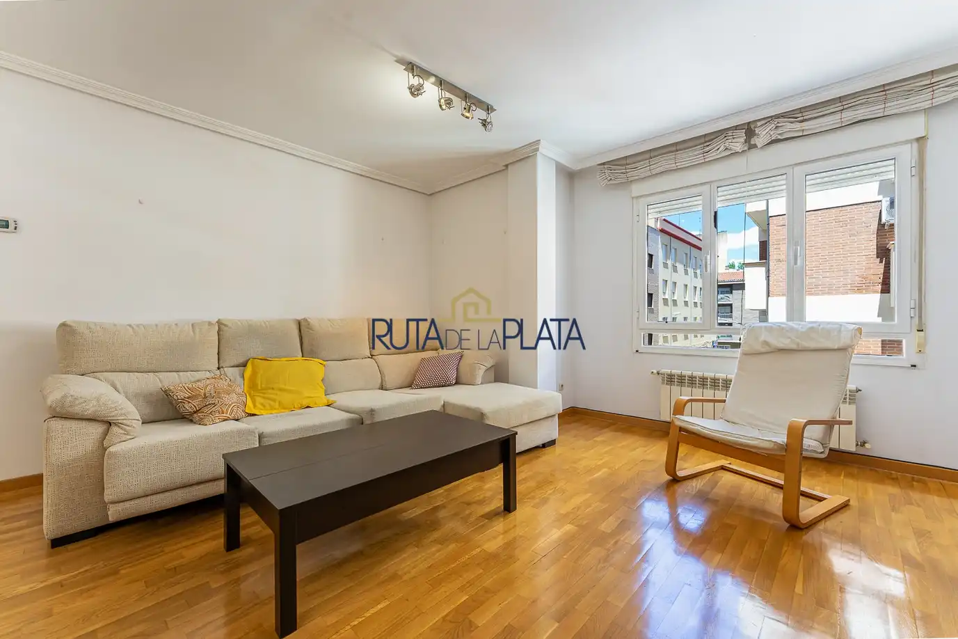 Duplex con terrazza in affitto a Calle de Alonso de Tejada 17, imagen 4