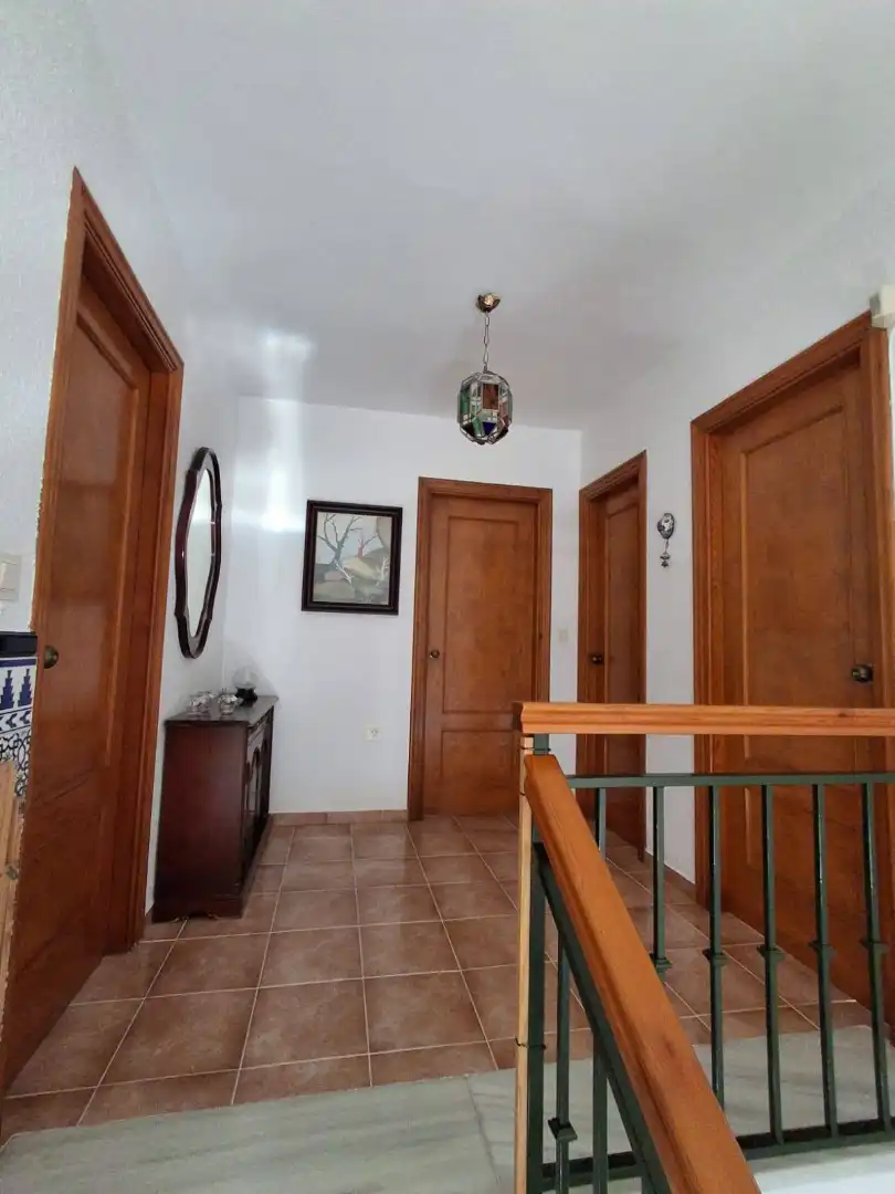 Haus oder Chalet zum Verkauf in Loja mit Heizung, Privatgarten und Terrasse