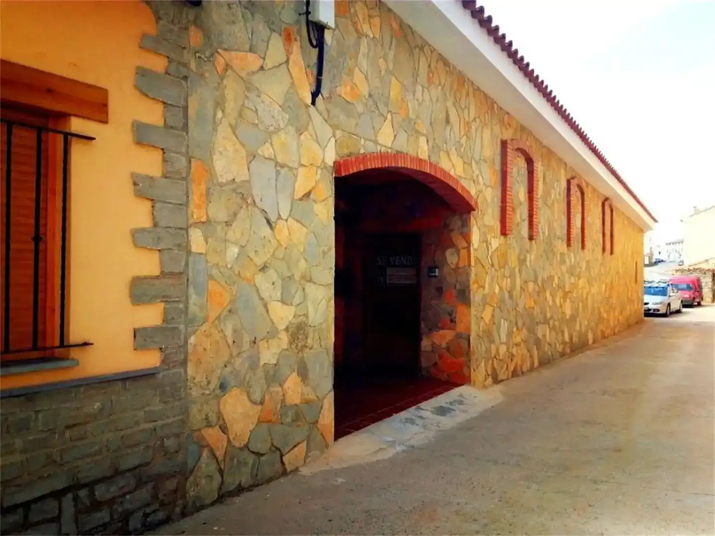 Piso en venta en La Puebla de Valverde con Trastero y Piscina comunitaria