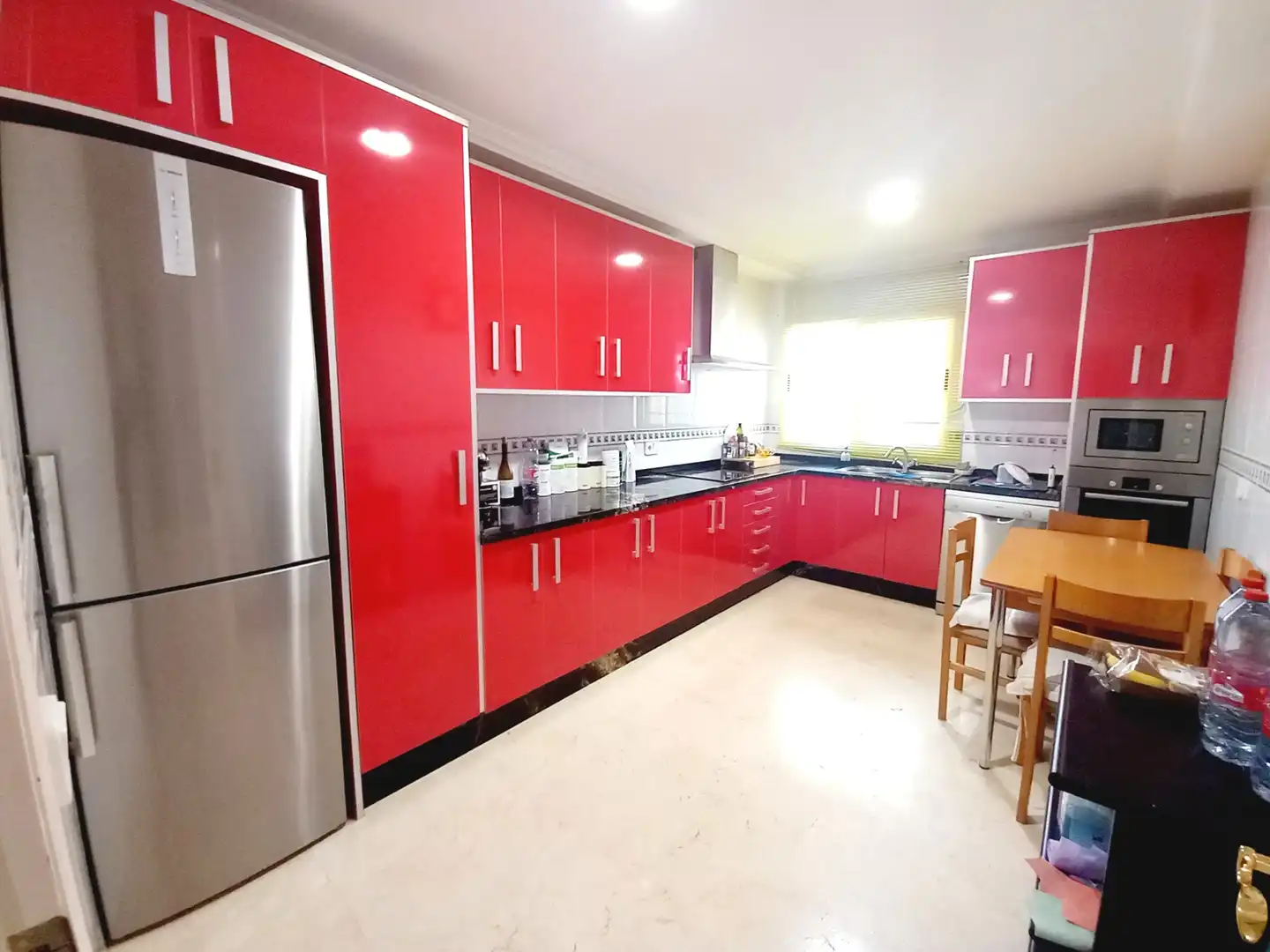 Cocina de Casa o chalet en venta en Benidorm con Aire acondicionado, Jardín privado y Terraza