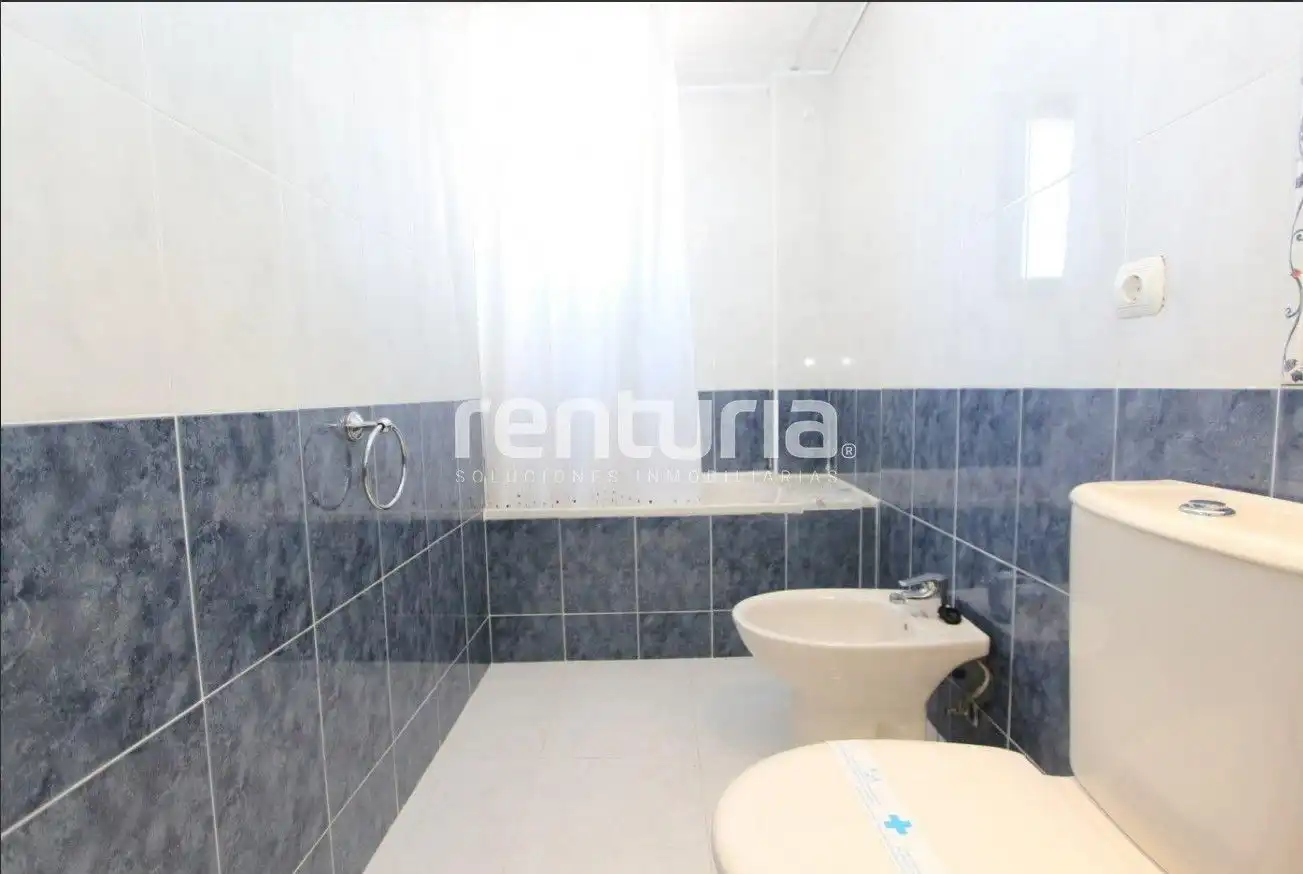 Bathroom of Attic for sale in Calpe / Calp  with Air Conditioner, Terrace and Furnished