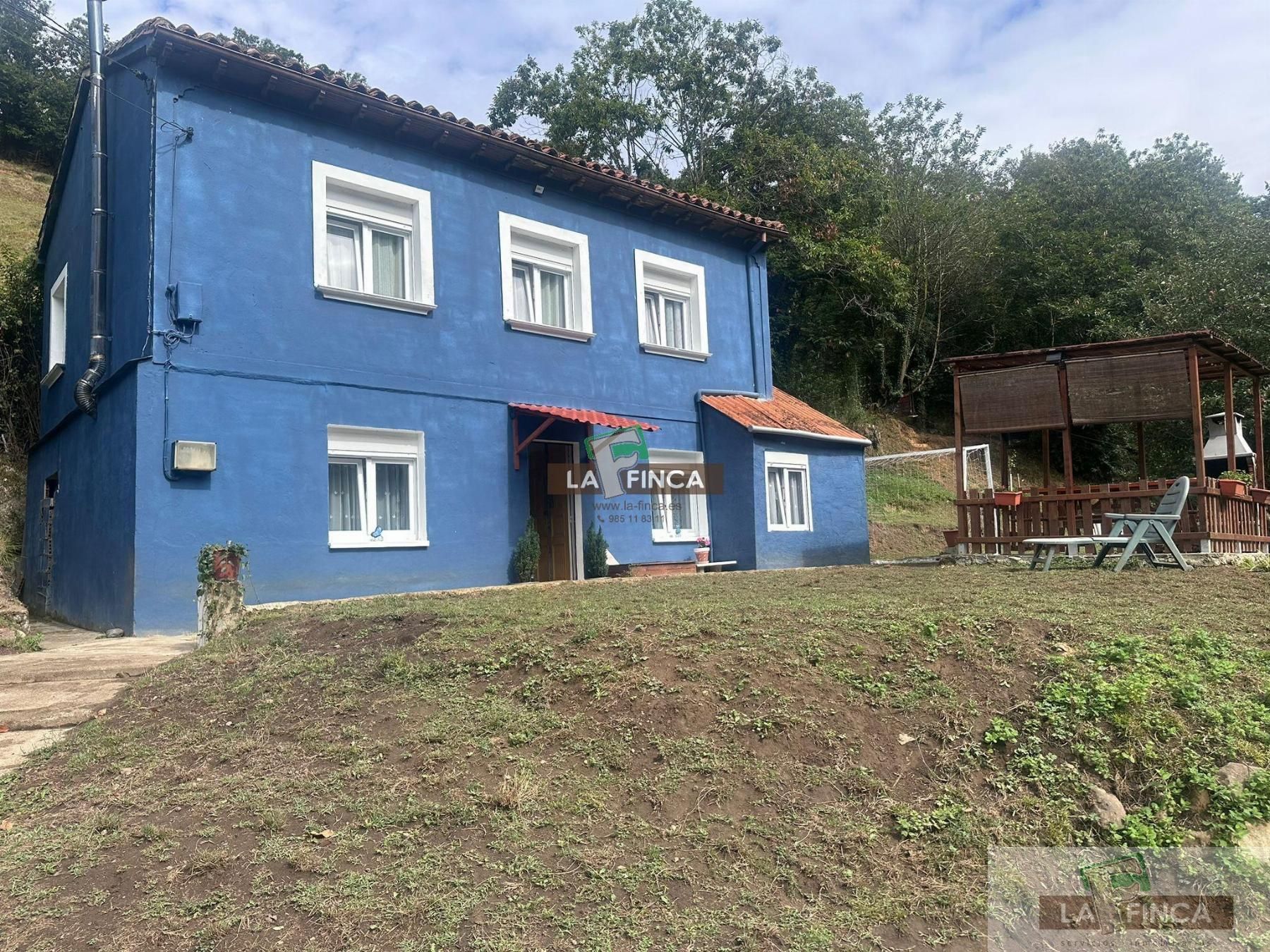 Exterior view of Country house for sale in Oviedo   with Heating, Storage room and Furnished