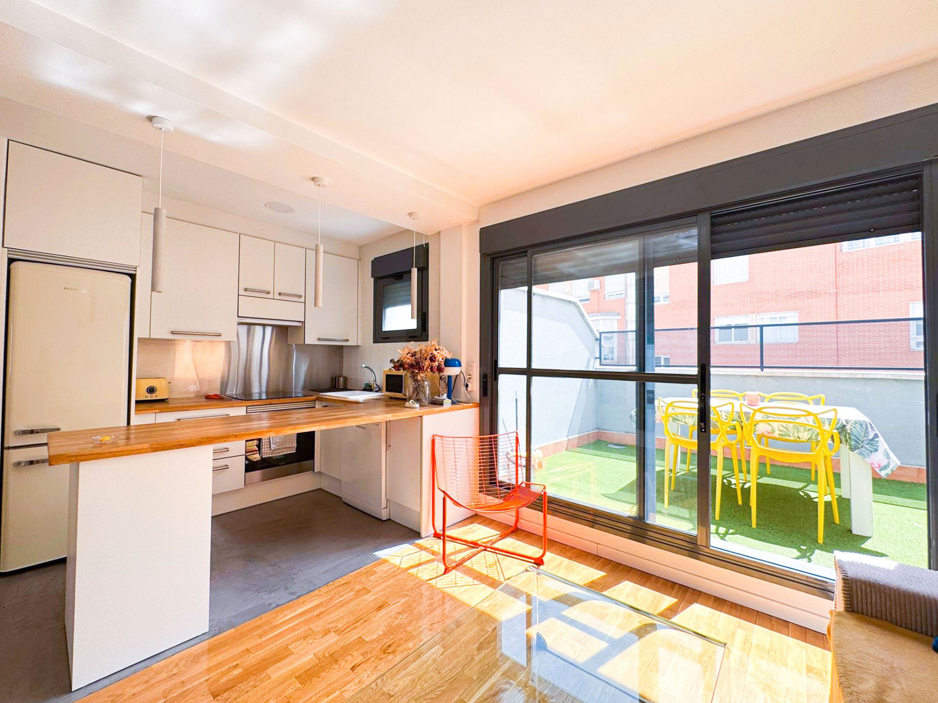 Kitchen of Flat to rent in  Madrid Capital  with Air Conditioner, Heating and Terrace