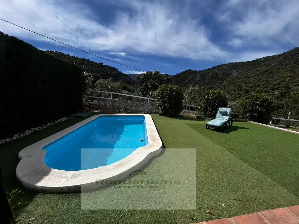 Piscina de Finca rústica en venda en Ronda amb Piscina
