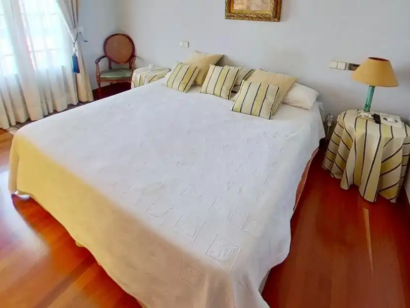 Habitación de Casa o chalet en venta en Las Rozas de Madrid con Aire acondicionado, Calefacción y Jardín privado