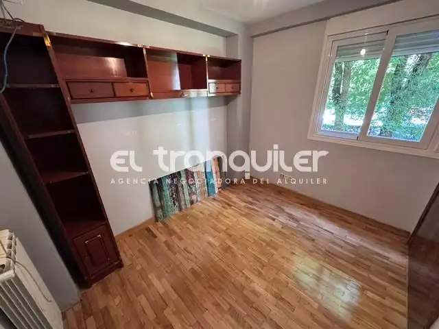 Schlafzimmer von Wohnung zur Miete in Móstoles mit Klimaanlage, Parkett und Terrasse
