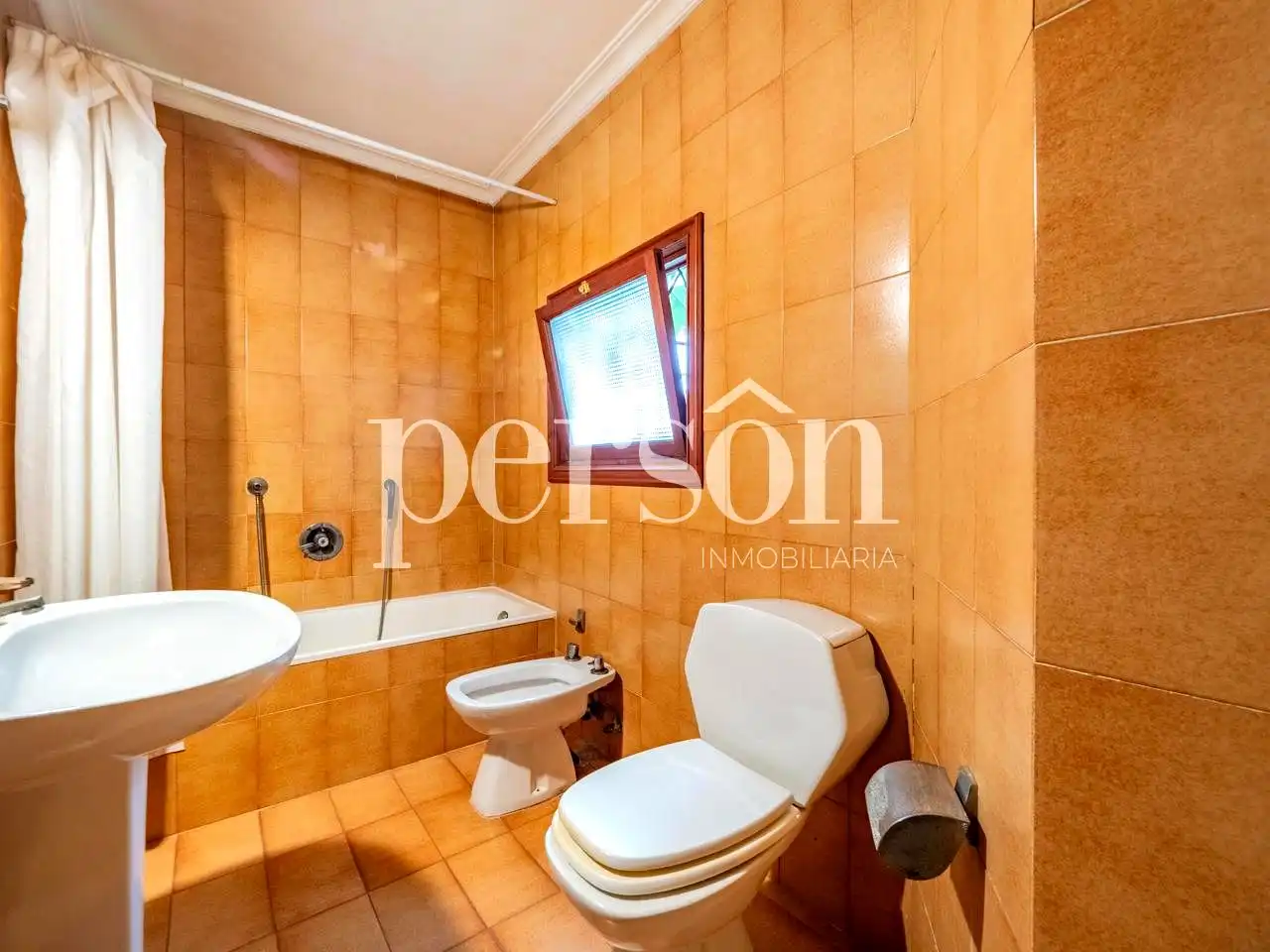 Flat with terrace for sale in calle d'Aparisi i Guijarro, imagen 15