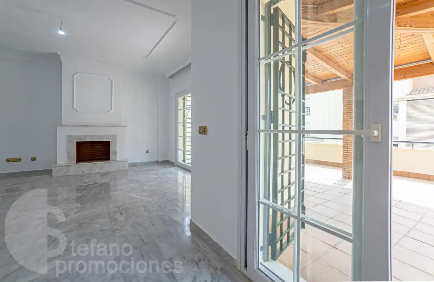 Casa adosada en venta en Málaga con Aire acondicionado, Calefacción y Jardín privado