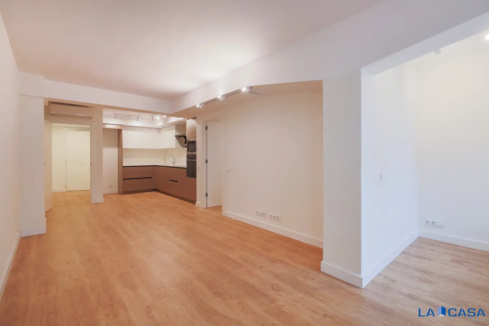 Kitchen of Flat for sale in Barcelona