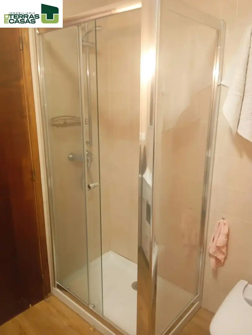 Bany de Casa o xalet en venda en Cangas  amb Calefacció i Terrassa
