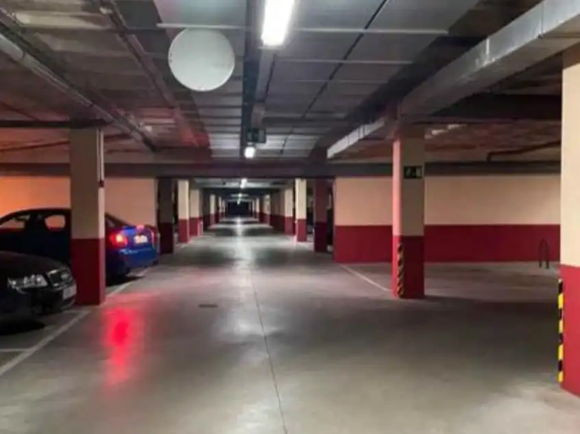 Parking de Garaje de alquiler en Parla
