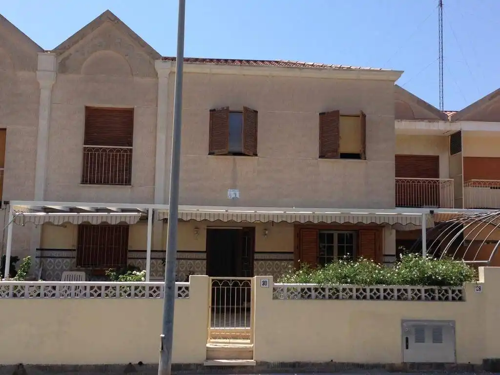 Vista exterior de Casa o xalet de lloguer amb opció a compra en Santa Pola amb Calefacció i Terrassa