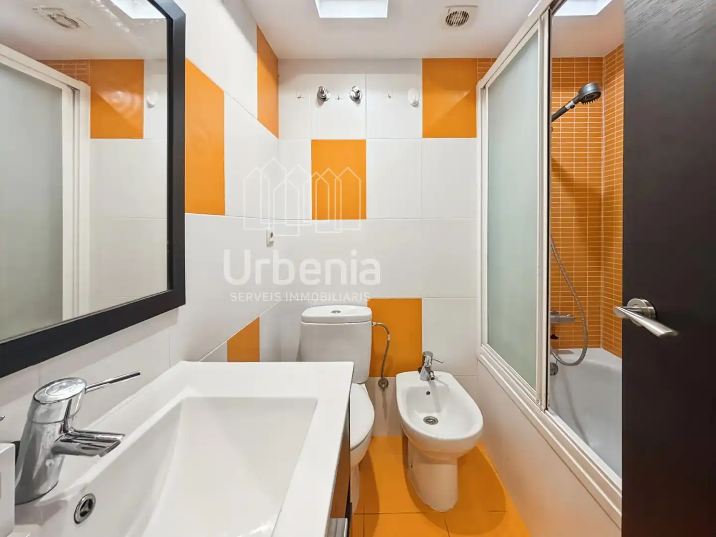 Bathroom of Flat for sale in Blanes  with Air Conditioner, Terrace and Swimming Pool