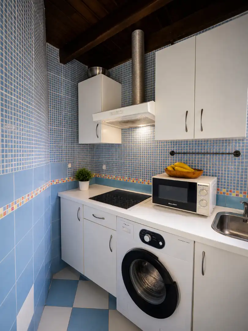 Cuina de Dúplex en venda en Vélez-Málaga amb Aire condicionat, Terrassa i Piscina comunitària
