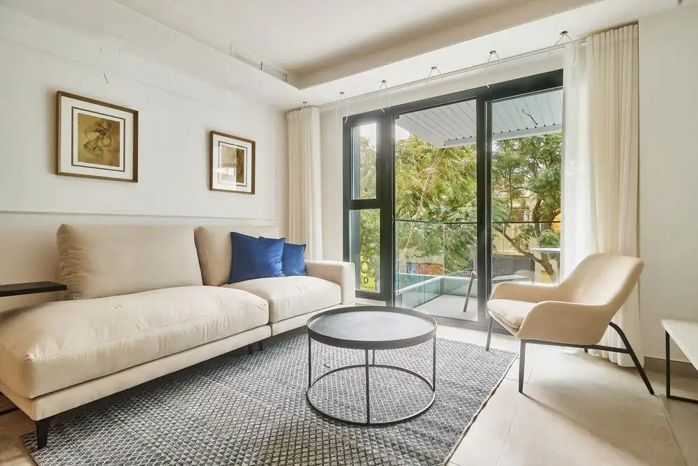 Apartamento con terraza en venta en Puerto Deportivo