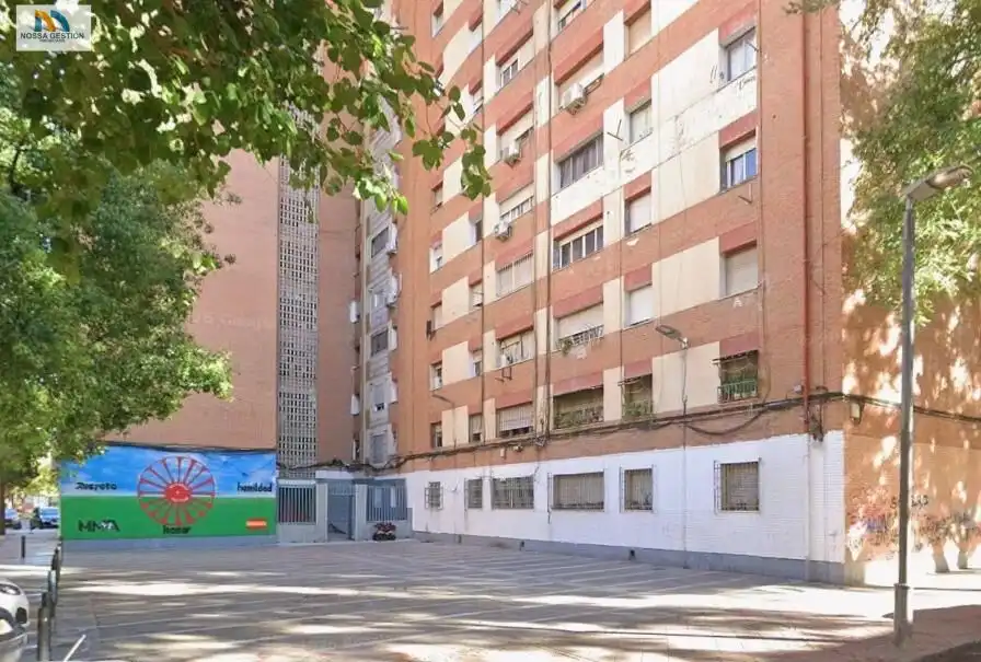 Piso en venta en La Fama