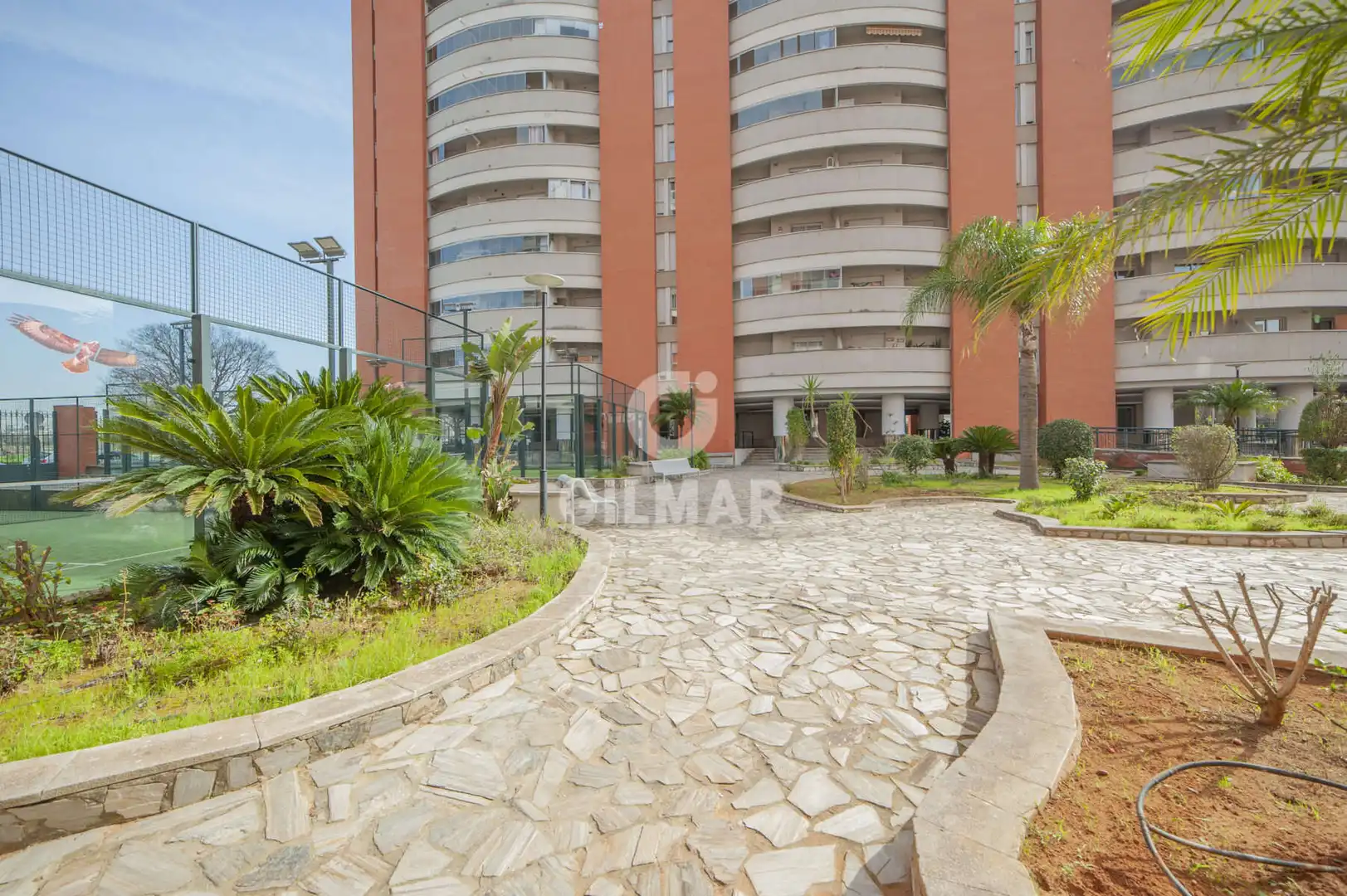 Vista exterior de Piso en venta en Sevilla con Calefacción, Jardín privado y Trastero